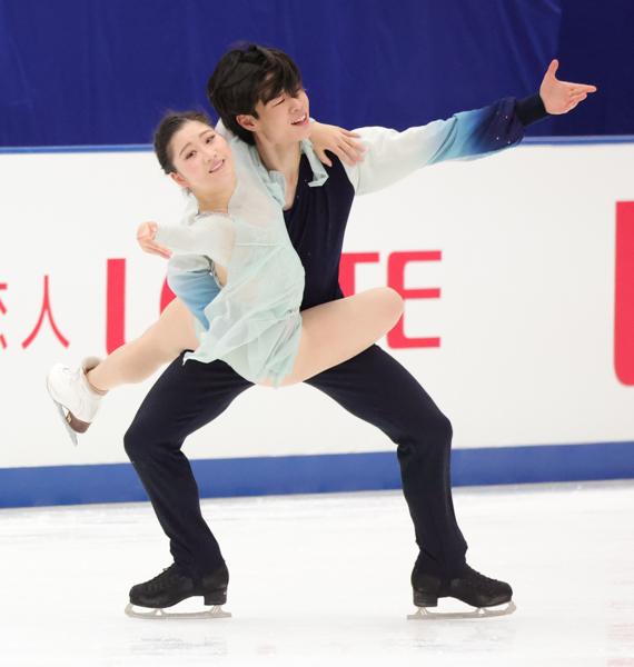 Azusa Tanaka & Shingo Nishiyama
