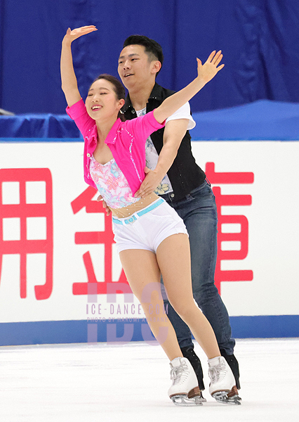 Akari Kinoshita & Takahiko Tamura
