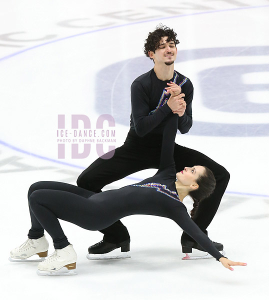 Helena Carhart & Volodymyr Horovyi (USA)