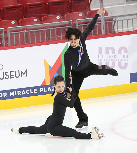 Helena Carhart & Volodymyr Horovyi (USA)