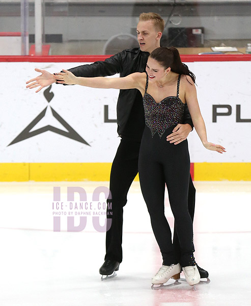 Adrienne Carhart & Oleksandr Kolosovskyi (AZE)