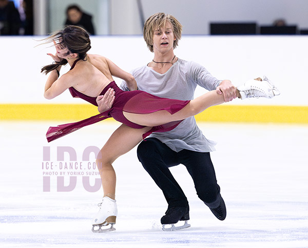 Zoe Larson & Andrii Kapran (UKR)