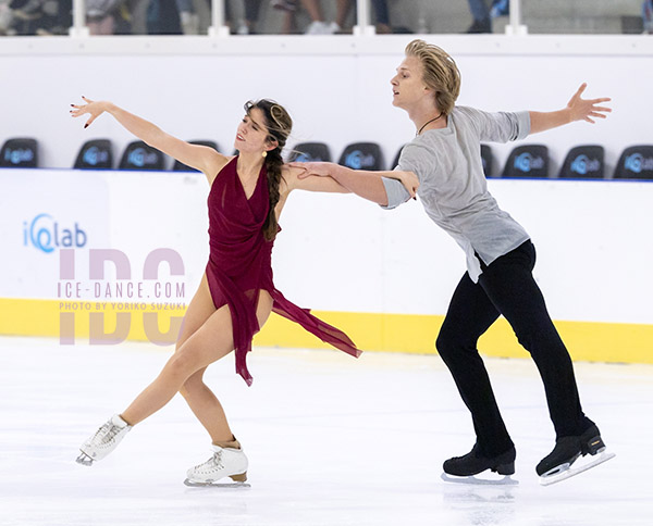 Zoe Larson & Andrii Kapran (UKR)