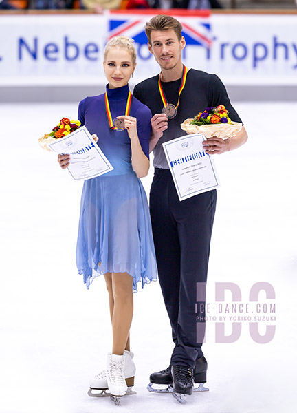 Bronze - Juulia Turkkila & Matthias Versluis (FIN)