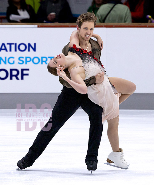 Christina Carreira & Anthony Ponomarenko (USA)