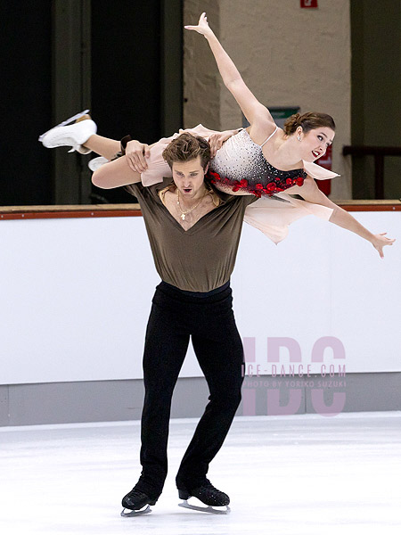 Christina Carreira & Anthony Ponomarenko (USA)