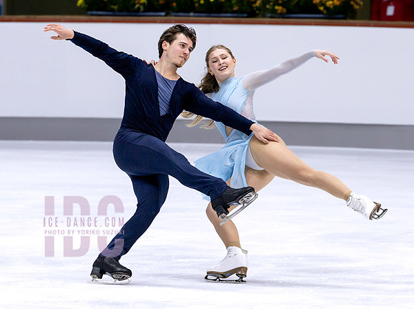 Alicia Fabbri & Paul Ayer (CAN)