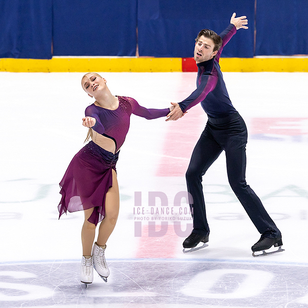 Phebe Bekker & James Hernandez (GBR)