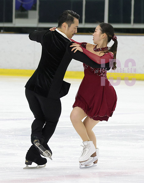Akari Kinoshita & Takahiko Tamura