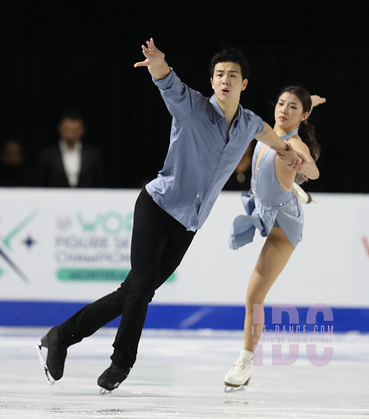 Shiyue Wang & Xinyu Liu (CHN)