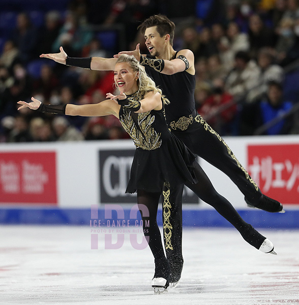 Molly Lanaghan & Dmitre Razgulajevs (CAN)