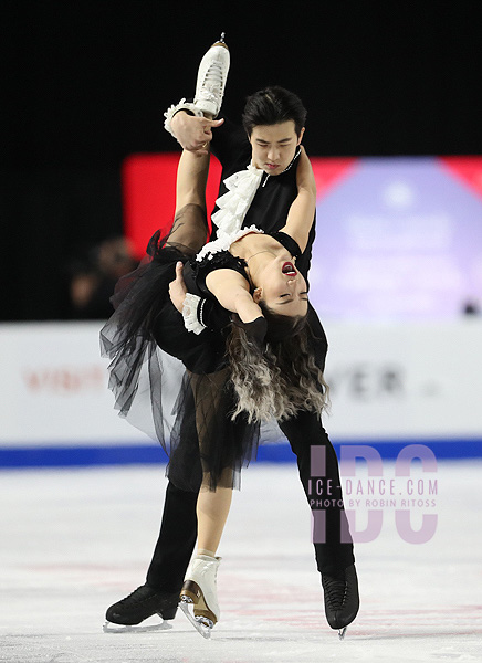 Shiyue Wang & Xinyu Liu (CHN)