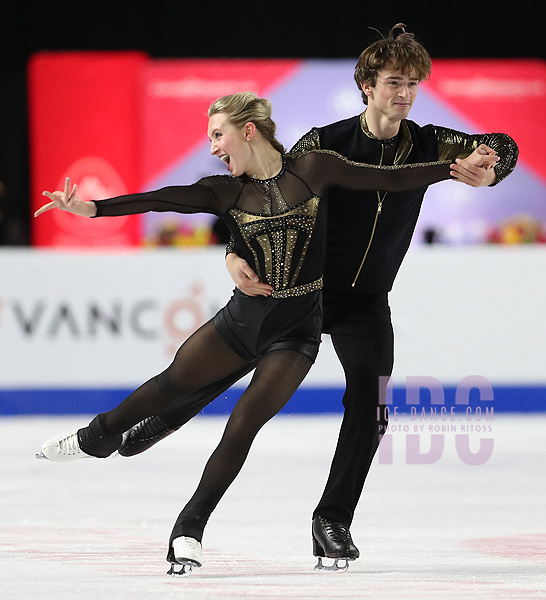 Eva Pate & Logan Bye (USA)