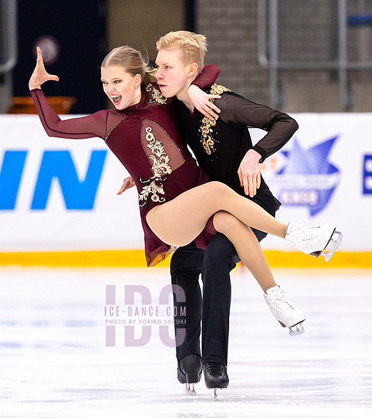 Enna Kesti & Oskari Liedenpohja (FIN)