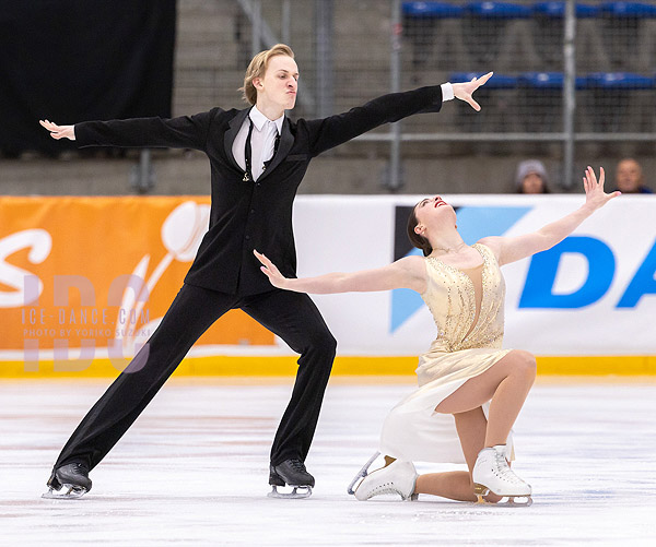 Adrienne Carhart & Oleksandr Kolosovskyi (AZE)
