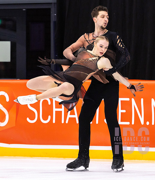 Maria Ignateva & Danijil Szemko (HUN)
