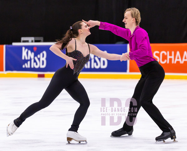 Adrienne Carhart & Oleksandr Kolosovskyi (AZE)