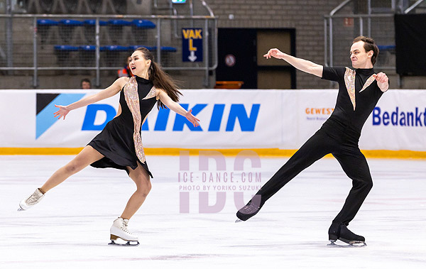 Gaukhar Nauryzova & Boyisangur Datiev (KAZ)