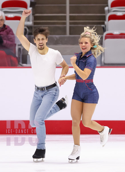 Molly Lanaghan & Dmitre Razgulajevs