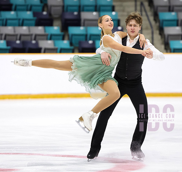 Alyson Lacombe & Morgan Laliberté Laurent 