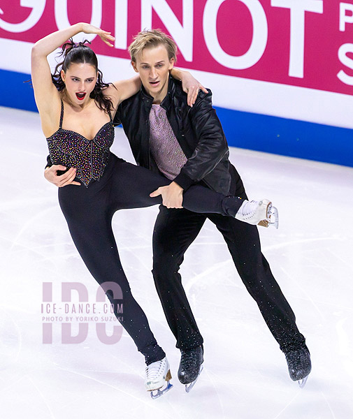 Adrienne Carhart & Oleksandr Kolosovskyi (AZE)