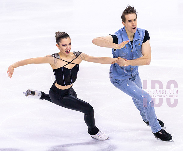 Victoria Manni & Carlo Roethlisberger (ITA)