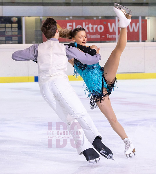 Villo Mira Szilagyi & Istvan Jaracs (HUN)