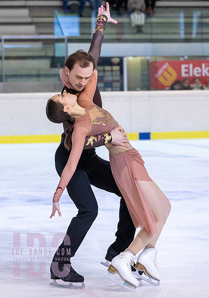 Gaukhar Nauryzova & Boyisangur Datiev (KAZ)
