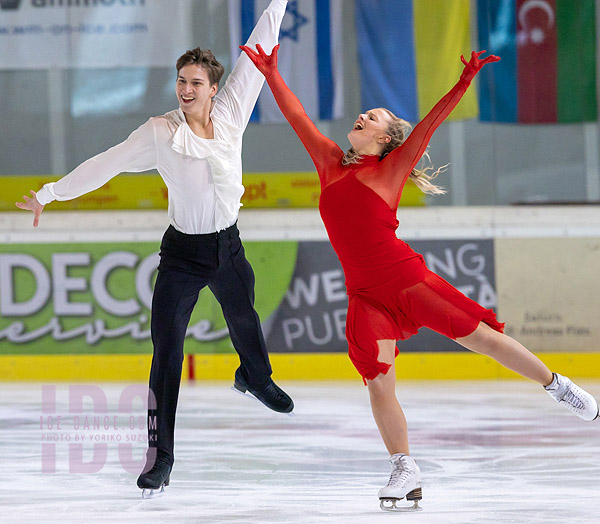 Maria Sofia Pucherova & Nikita Lysak (SVK)