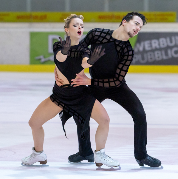 Marie Dupayage & Thomas Nabais (FRA)