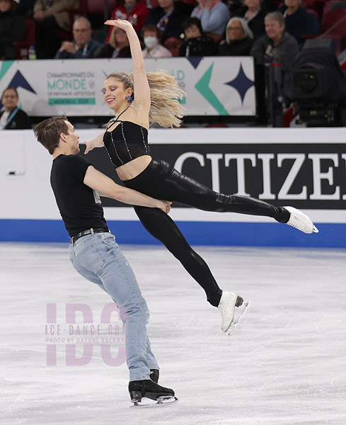 Victoria Manni & Carlo Roethlisberger (ITA)