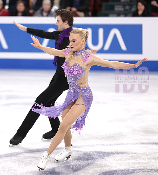 Phebe Bekker & James Hernandez (GBR)