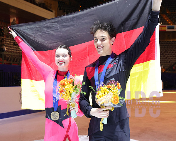 Bronze - Darya Grimm & Michail Savitskiy (GER)