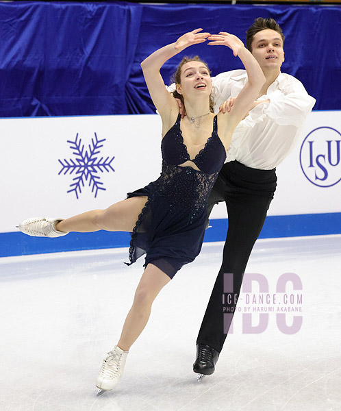Sofiia Dovhal & Wiktor Kulesza (POL)