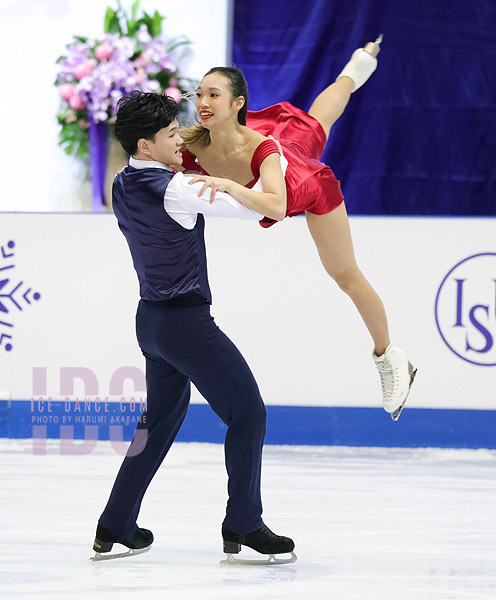 Chloe Nguyen & Brendan Giang (CAN)