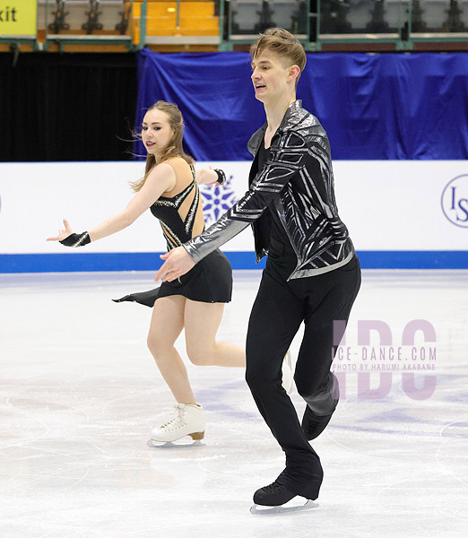 Iryna Pidgaina & Artem Koval (UKR)