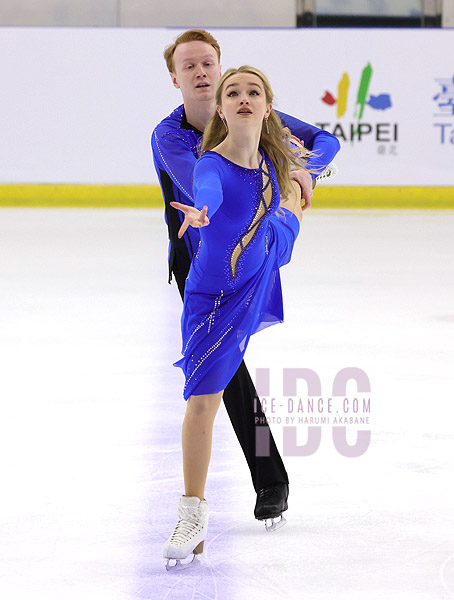 Kristina Dobroserdova & Alessandro Pellegrini (ARM)