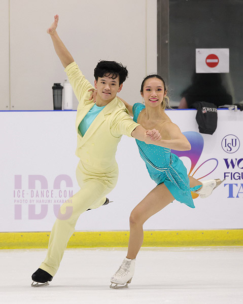 Chloe Nguyen & Brendan Giang (CAN)
