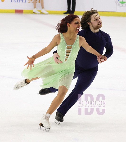 Hilda Taylor & Nolen Hickey (FIN)