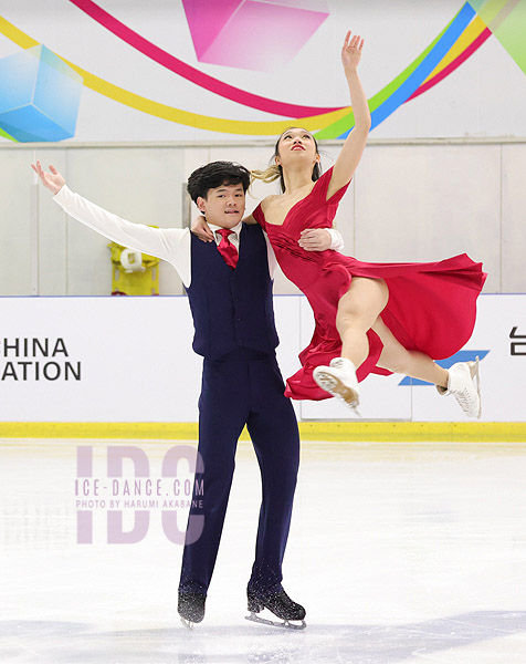 Chloe Nguyen & Brendan Giang (CAN)