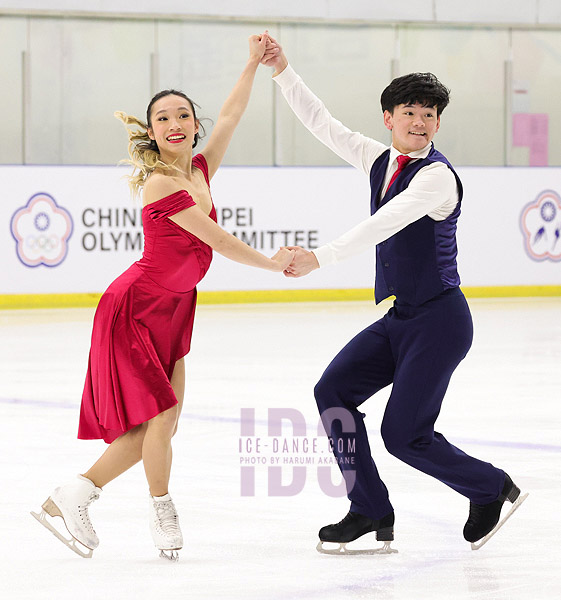 Chloe Nguyen & Brendan Giang (CAN)