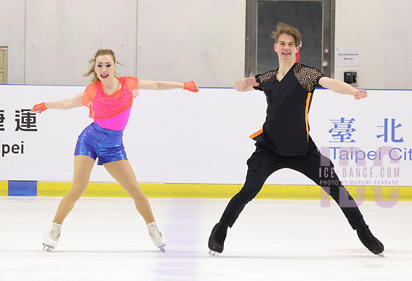 Iryna Pidgaina & Artem Koval (UKR)