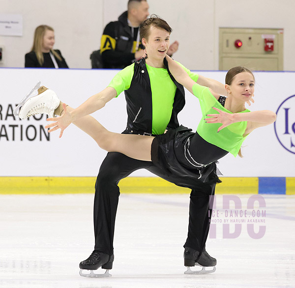Ksenia Sipunova & Miron Korjagin (EST)