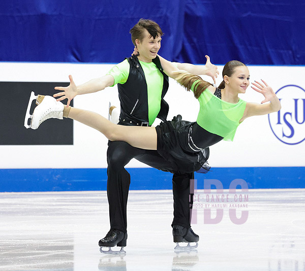 Ksenia Sipunova & Miron Korjagin (EST)