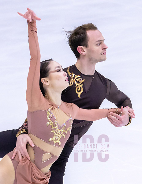 Gaukhar Nauryzova & Boyisangur Datiev (KAZ)