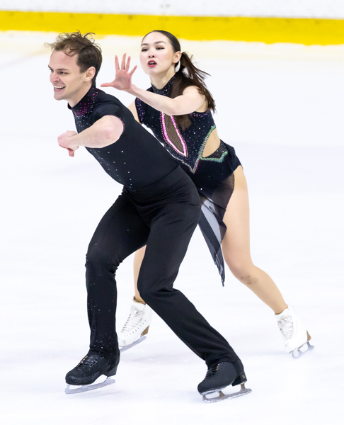 Gaukhar Nauryzova & Boyisangur Datiev (KAZ)