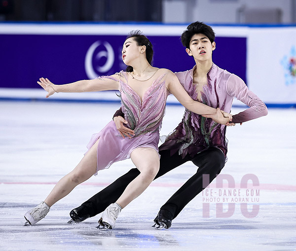 Xinai Ding & Hanchong Zheng 
