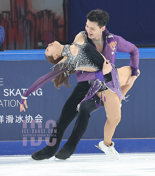 Junfei Ren & Jianing Xing (CHN)