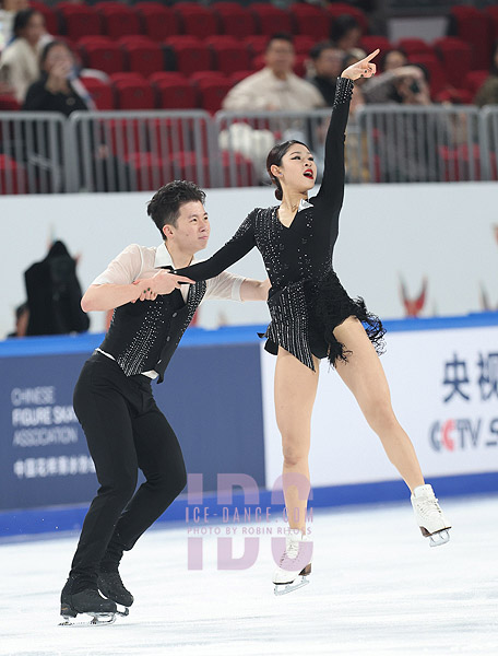 Zixi Xiao & Linghao He (CHN)