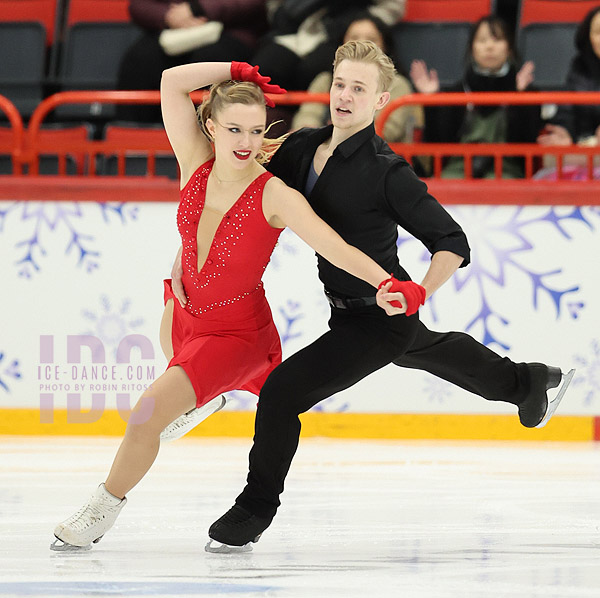 Mariia Pinchuk & Mykyta Pogorielov (UKR)